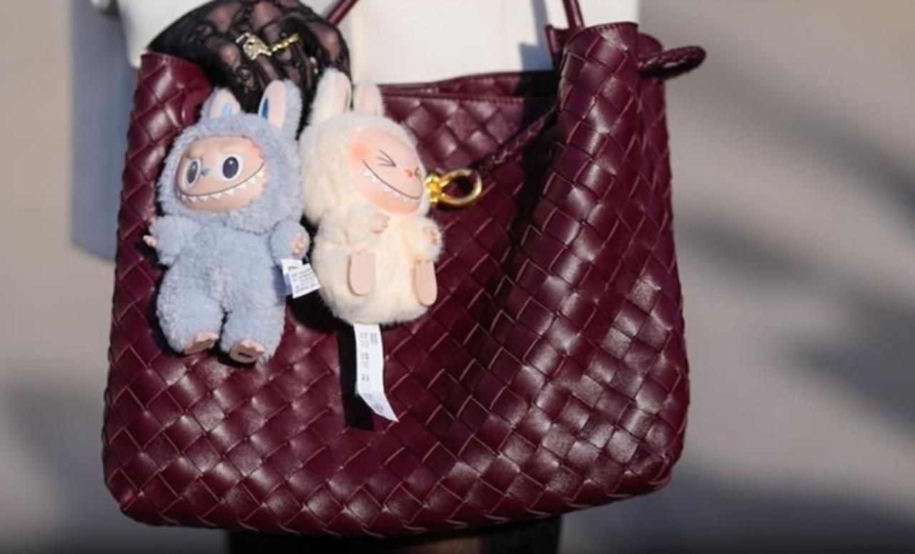 Trending Labubu Doll – Adorable & Unique Collectible (Pack of 1)